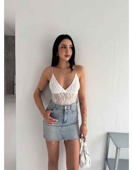Dantel Detaylı Derin Dekolte Body Şık Kolsuz Yazlık Bodysuit  Beyaz