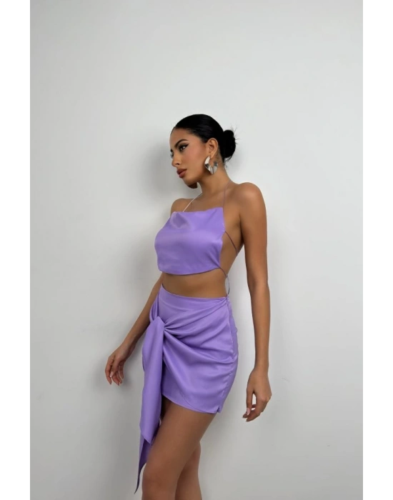 Degaje Yaka Sırt Detay Bluz