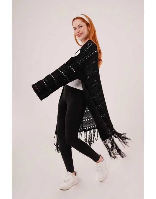 Delikli Geçişli Püskül Detay Uzun Triko Siyah Hırka