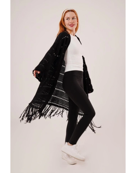 Delikli Geçişli Püskül Detay Uzun Triko Siyah Hırka