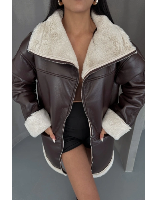 DERİ ONT KOL VE YAKA PELUŞ KAPAKSIZ CEP DETAYLI  Kahverengi