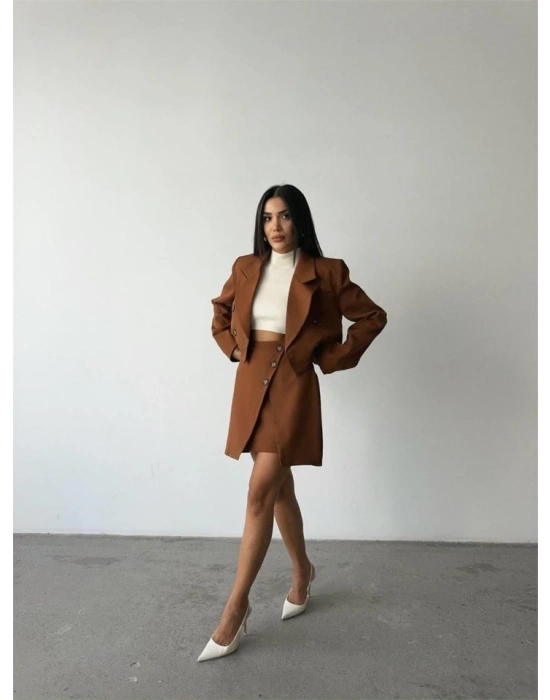 DÜĞME DETAYI ETEK  CROP CEKET TAKIM  Kahverengi