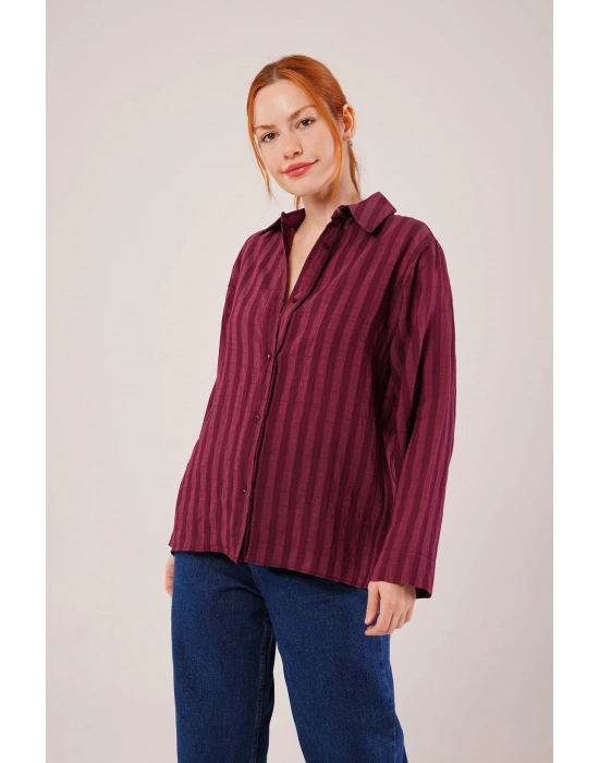 Düğmeli Ve Çizgi Detaylı Bordo Gömlek