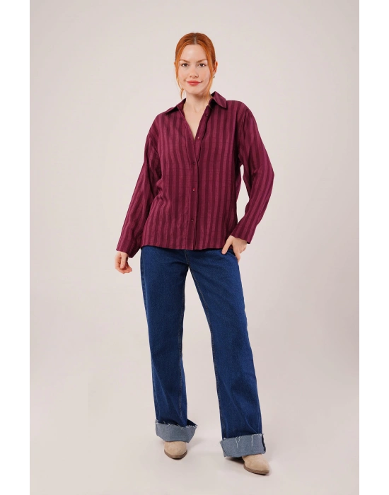 Düğmeli Ve Çizgi Detaylı Bordo Gömlek