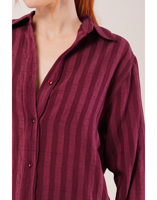 Düğmeli Ve Çizgi Detaylı Bordo Gömlek
