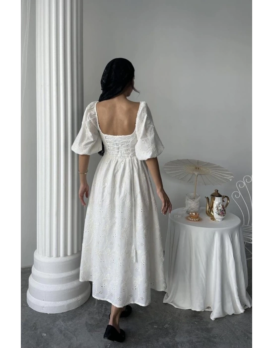 Ekru Dantel Detaylı Brode Elbise