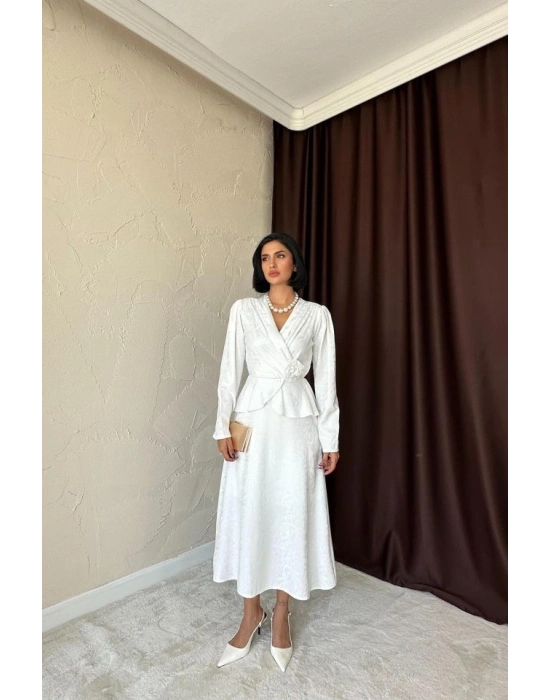 Ekru Pile Detaylı Kruvaze Elbise