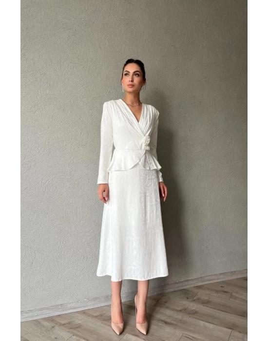 Ekru Pile Detaylı Kruvaze Elbise