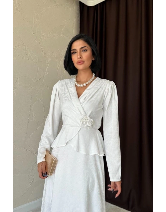 Ekru Pile Detaylı Kruvaze Elbise