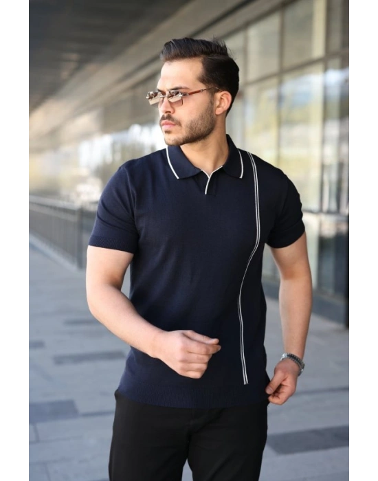 Erkek Çizgi Detaylı Yakalı Triko Tişört