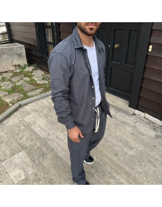 Erkek Kadife Oversize Takım – Gömlek Ve Pantolon İkili et Füme Corduroy Şıklığı, Rahat Ve Zarif Duruş Yumuşak Dokulu Kadife Kumaş, Düğmeli Gömlek Üst Ve astikli Pantolon Alt Parça Ile Gün Boyu Konfor Füme