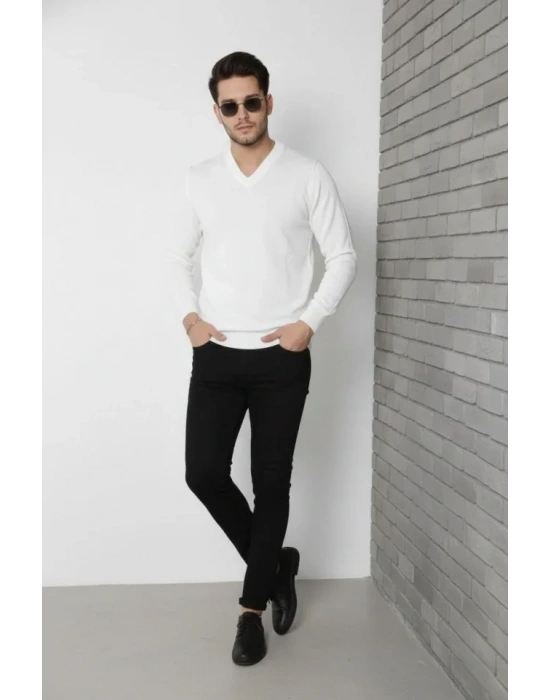 Erkek V Yaka Triko Kazak Yumuşak Dokulu Pamuklu Ince Dokuma, Uzun Kollu Rahat Regular Kalıp  Beyaz