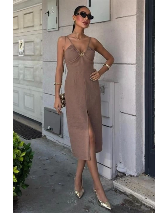 Göğsü Aksesuarlı Önü Yırtmaçlı Elbise 2899