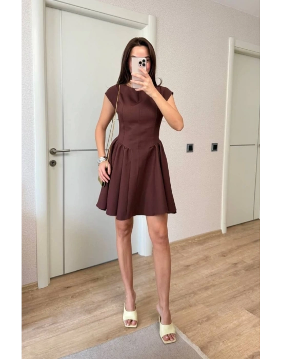 ırt Dekolteli Çan Detaylı ini Elbise  Kahverengi