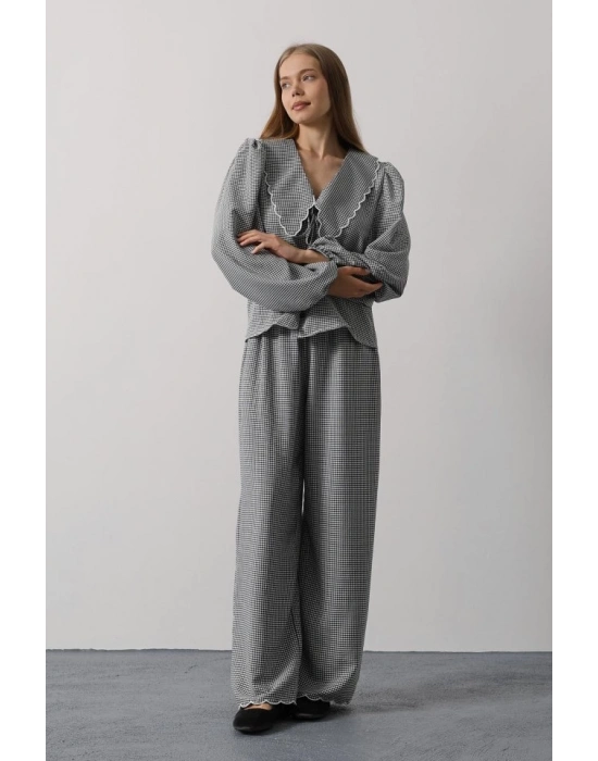 İşlemeli Bebe Yakalı Pantolon Takım  iyah