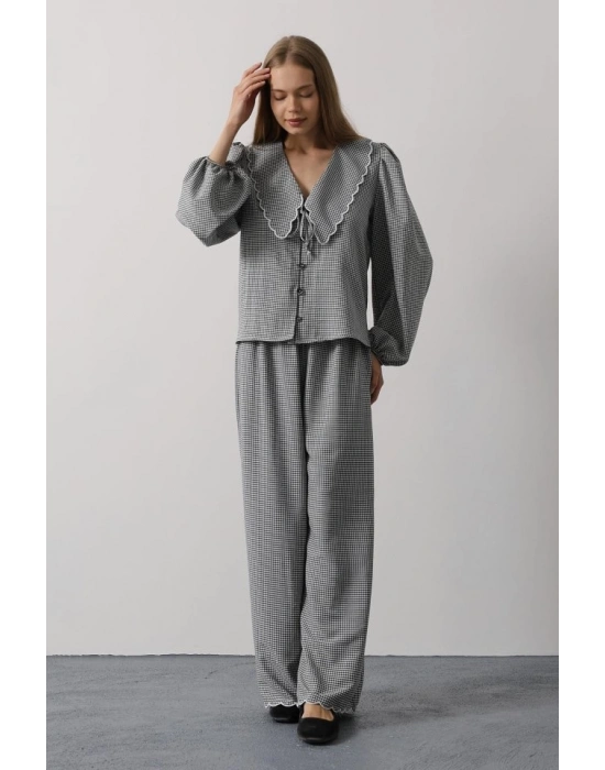 İşlemeli Bebe Yakalı Pantolon Takım  iyah