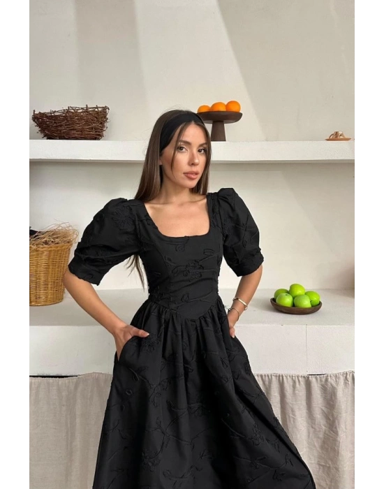 iyah Balon Kollu Brode Elbise