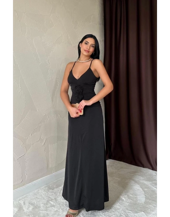 Siyah Büzgülü Uzun Güllü Elbise