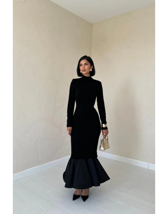 Siyah Eteği Garnili Triko Elbise