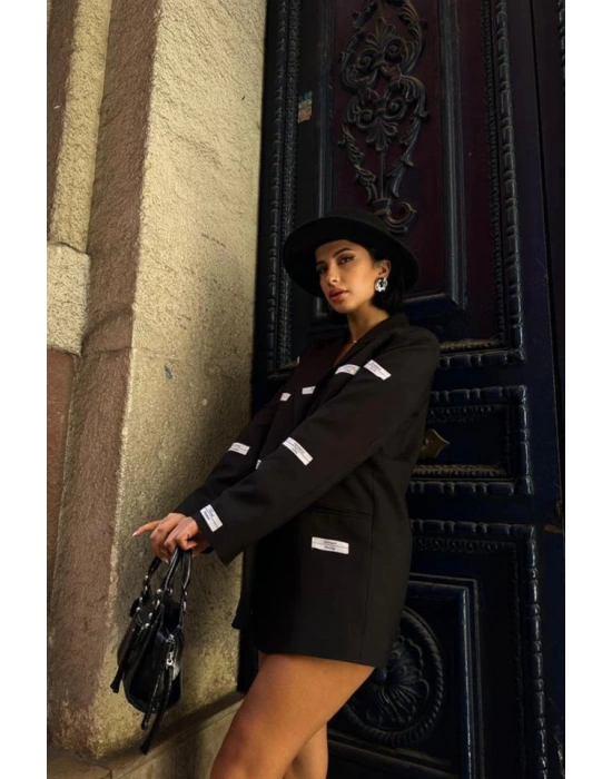 iyah Etiket Detaylı Ceket