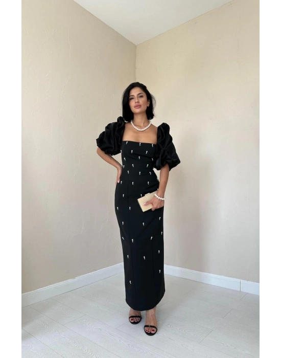 iyah İşlemeli Kolu Garnili Elbise