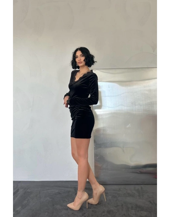 iyah Yaka Ve Kol Dantelli ini Elbise