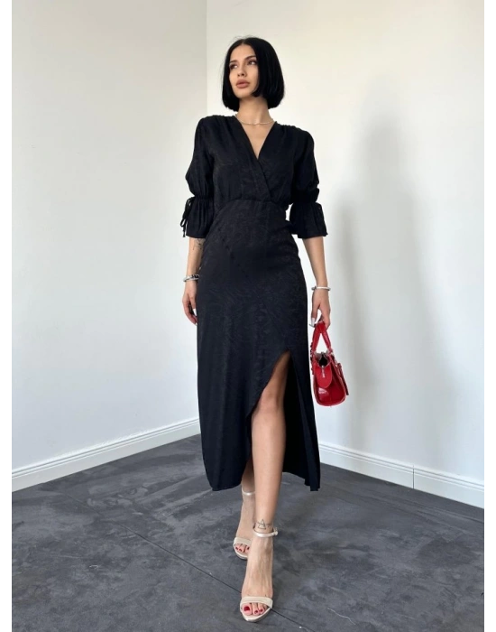 iyah Yırtmaçlı Jakar Elbise