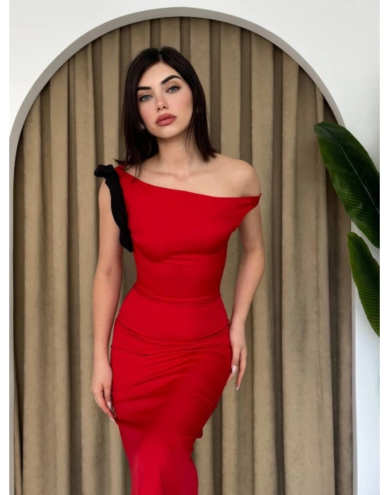 Jovani Omuz Detaylı Elbise