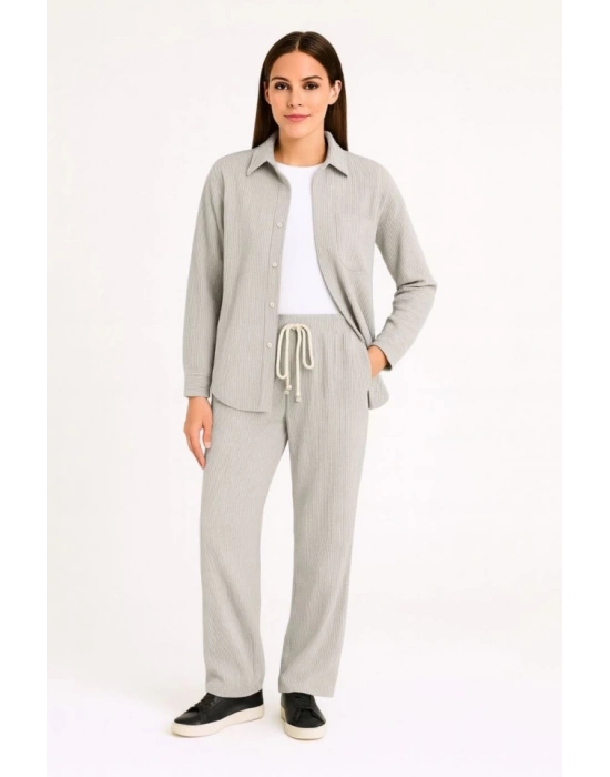 Kadife Oversize Takım – Gömlek Ve Pantolon İkili et Füme Corduroy Şıklığı, Rahat Ve Zarif Duruş Yumuşak Dokulu Kadife Kumaş, Düğmeli Gömlek Üst Ve astikli Pantolon Alt Parça Ile Gün Boyu Konfor Gri