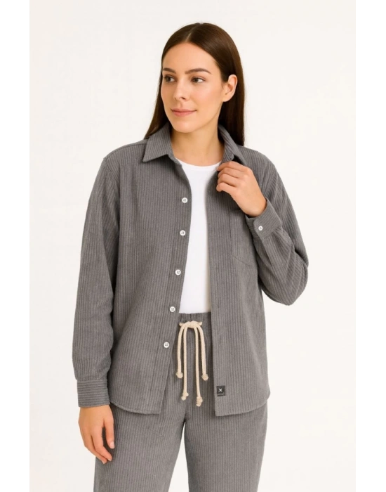 Kadife Oversize Takım – Gömlek Ve Pantolon İkili et Füme Corduroy Şıklığı, Rahat Ve Zarif Duruş Yumuşak Dokulu Kadife Kumaş, Düğmeli Gömlek Üst Ve astikli Pantolon Alt Parça Ile Gün Boyu Konfor Füme