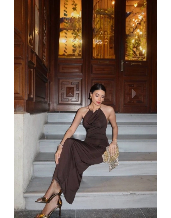 Kadın Aksesuarlı Halter Yaka ırt Dekolte Detay axi Boy Elbise