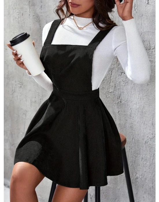 Kadın Askılı Sırttan çapraz Detaylı Kısa Kiloş Kadife Mini Elbise