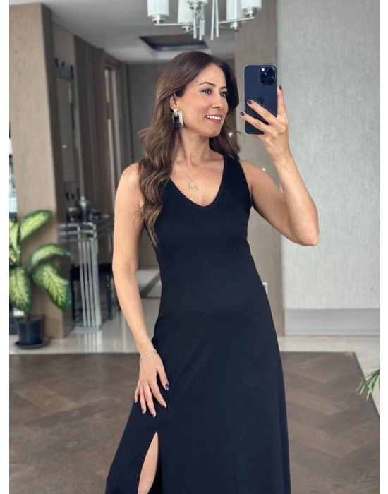 Kadın Askılı V Yakalı Yırtmaçlı Viskon Elbise