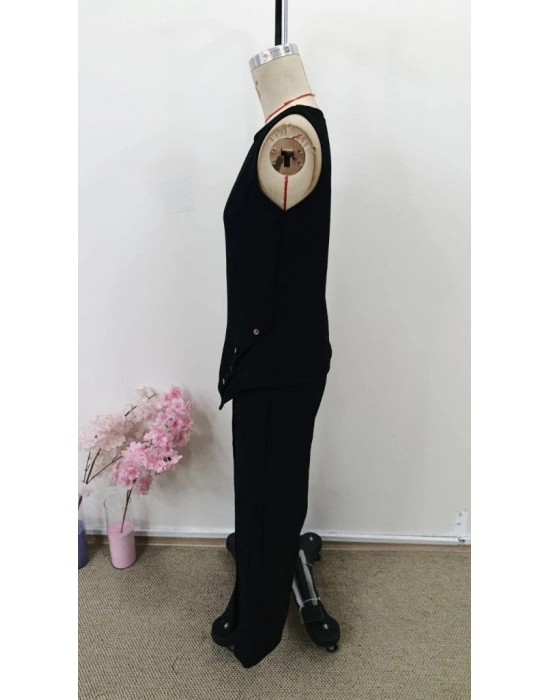 Kadın Askılı Yuvarlak Yakalı önü Asimetrik Detaylı Düğmeli Aerobin Bluz Ve Pantolon Ikili Takım