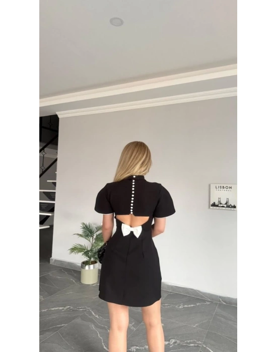 Kadın Atlas Kumaş Iç Astarlı Gizli Fermuarlı Inci Düğme Detaylı Mini Elbise