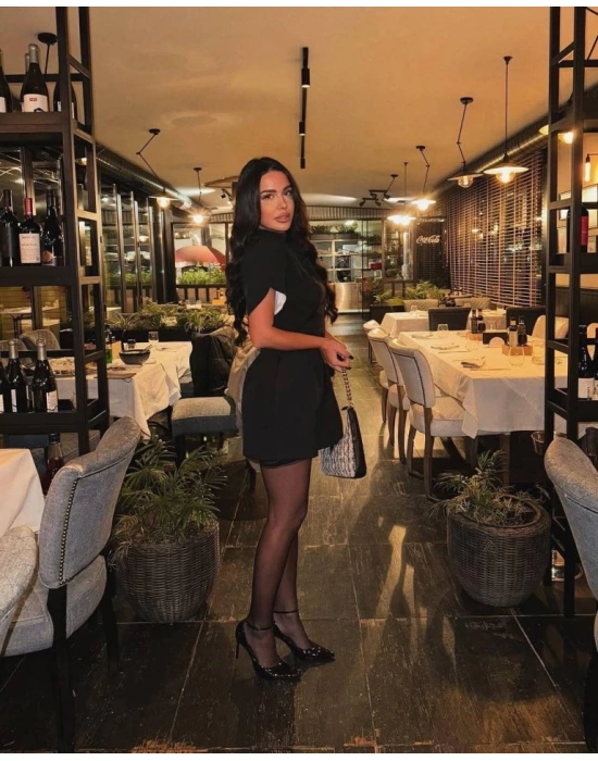 Kadın Atlas Kumaş Iç Astarlı Gizli Fermuarlı Inci Düğme Detaylı Mini Elbise