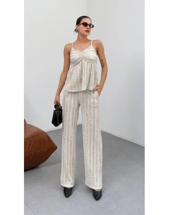 Kadın Bej Dokulu Askılı Üst Ve Bol Paça Pantolon 2’li Takım