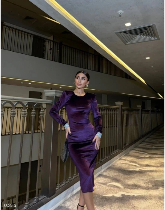 Kadın Bisiklet Yaka Vatkalı anşet Detay Kadife Kumaş idi Boy Elbise