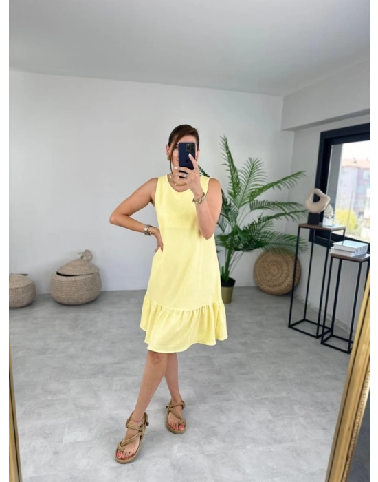 Kadın Bürümcük Kumaş Eteği Fırfır Detaylı Sıfır Kol Elbise