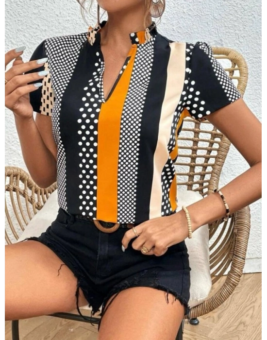 Kadın çentik Ve Büzgülü Yaka, Desenli Mikro Kumaş Bluz