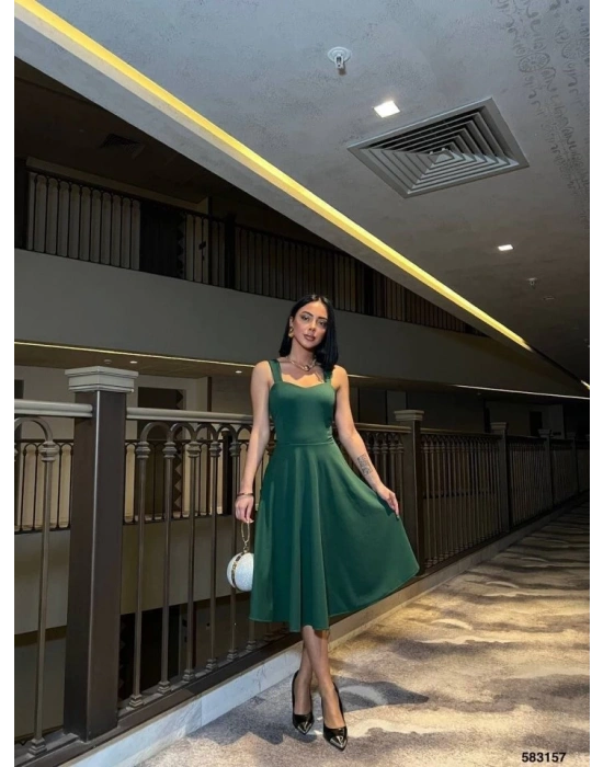 Kadın Dalgıç Krep Kumaş Kalp Yaka Askılı idi Boy Elbise