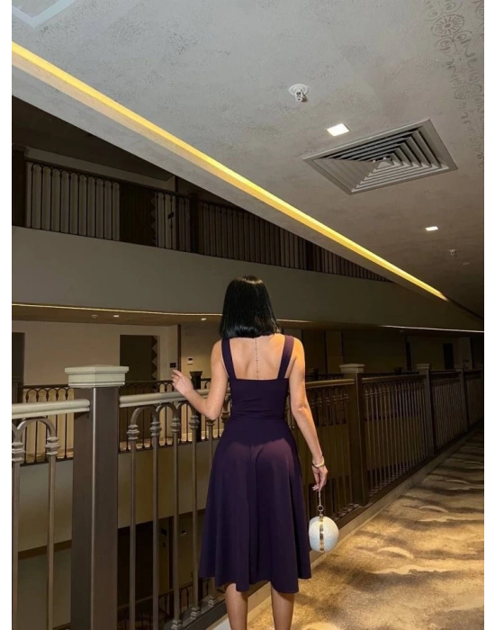 Kadın Dalgıç Krep Kumaş Kalp Yaka Askılı Midi Boy Elbise