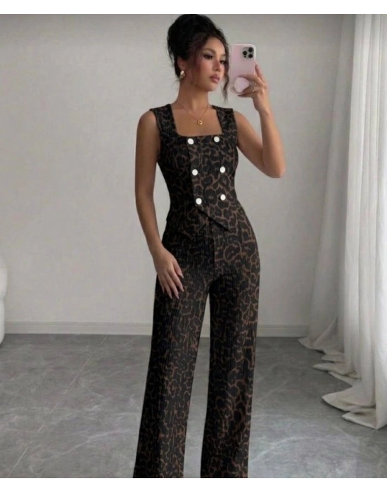 Kadın Düğmeli Bürümcük Kumaş Takım