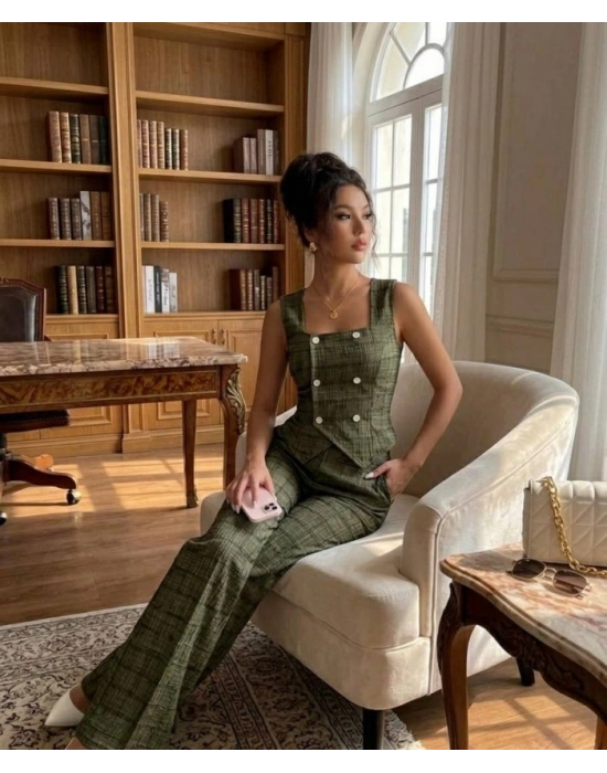 Kadın Düğmeli Bürümcük Kumaş Takım