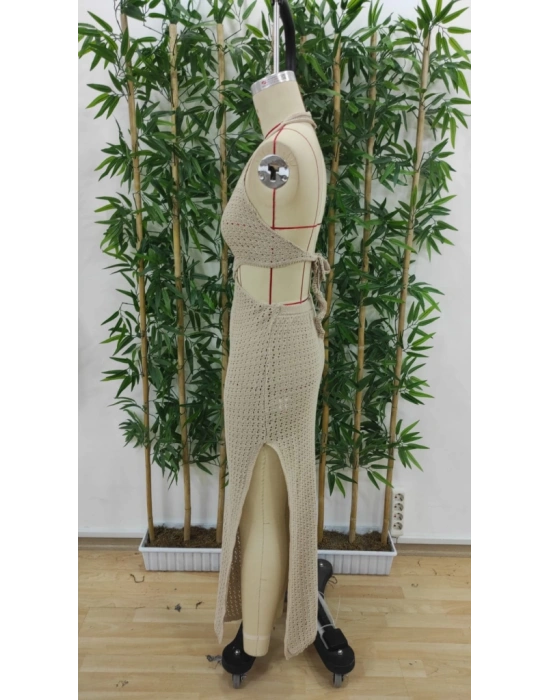 Kadın Göğüs Dekolteli Derin Yırtmaçlı Triko Pareo