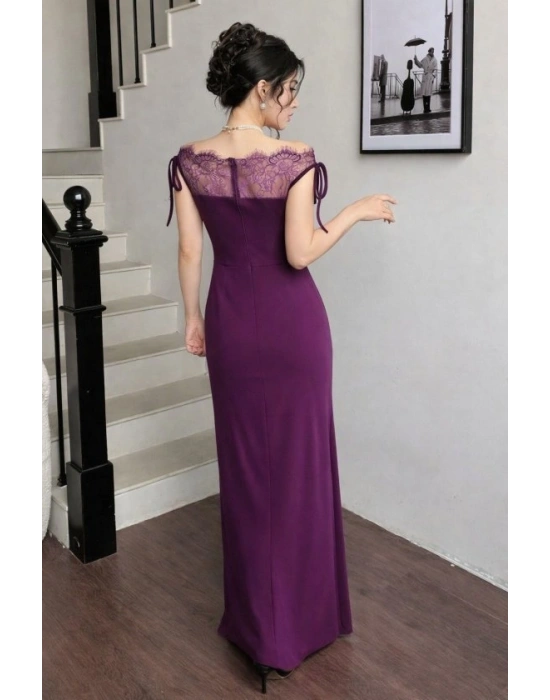 Kadın Göğüs Ve Yakası Dantel Detaylı Kayık Yaka Görünümlü Uzun Ithal Krep Elbise