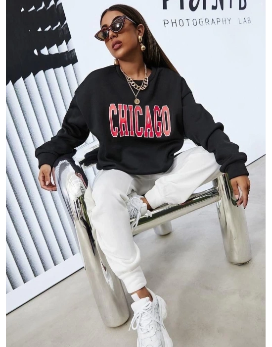 Kadın İçi Polarlı Üç İplik Kumaş Chicago Baskılı İkili Takım