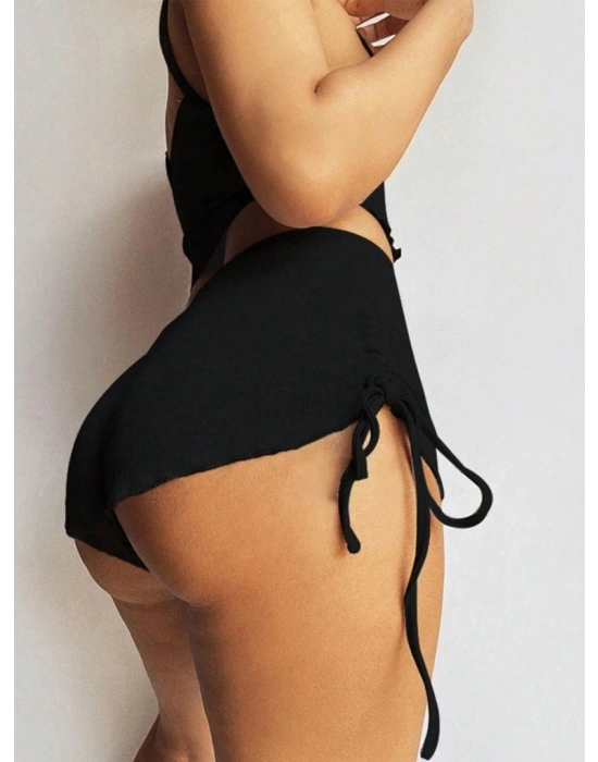 Kadın Ip Askılı Crop Bluz Ve Yanlardan Büzgülü Ikili Kaşkorse Short Takım