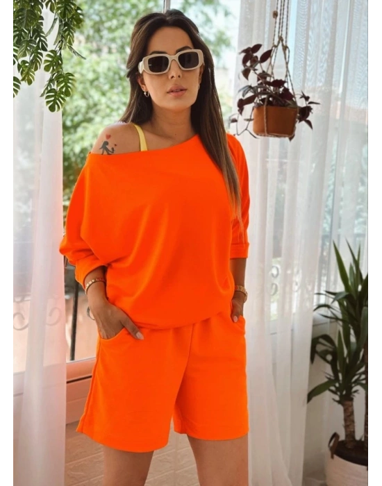 Kadın Kayık Yaka Oversize Asimetrik Bluz Ve şort Iki Iplik Takım