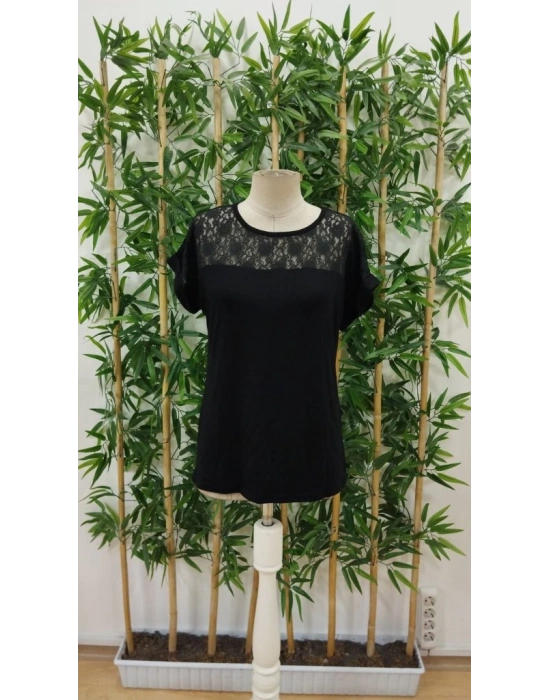 Kadın Kısa Kollu Bisiklet Yaka Dantel Detaylı Viskon Bluz